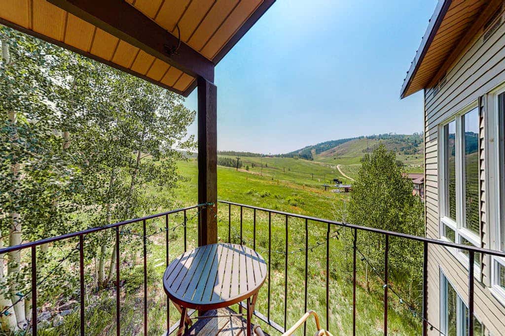 Mountainside 120