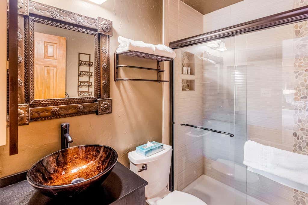 Ski Inn 322