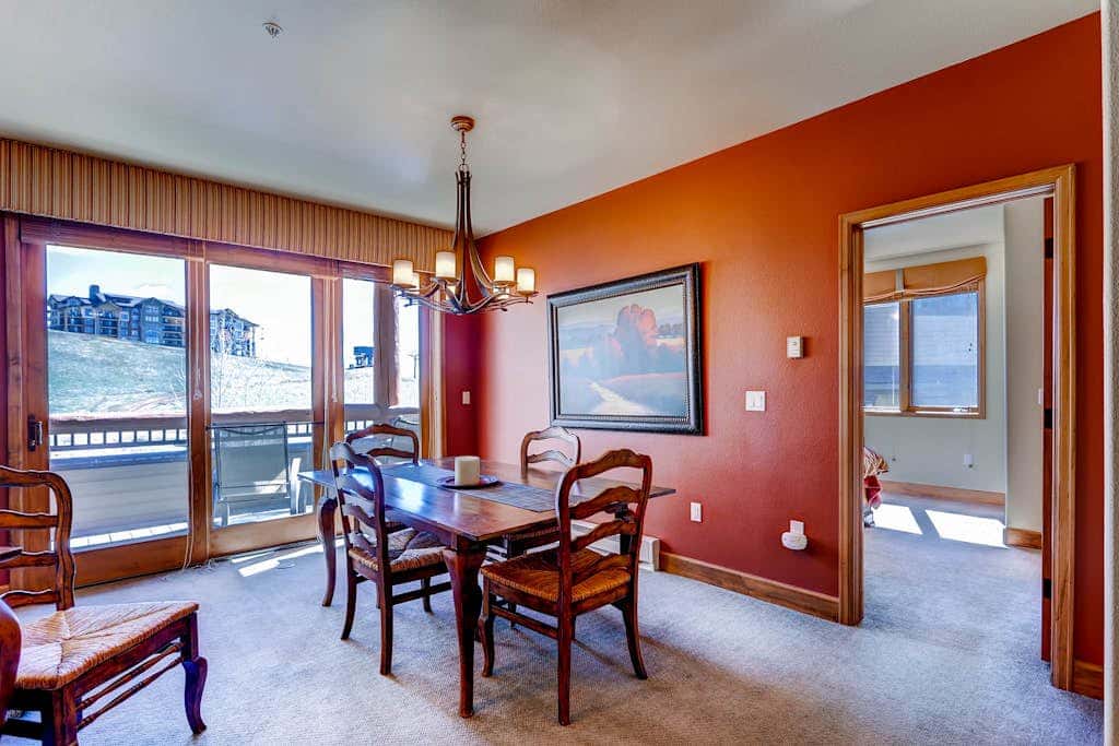 Christie Club 326