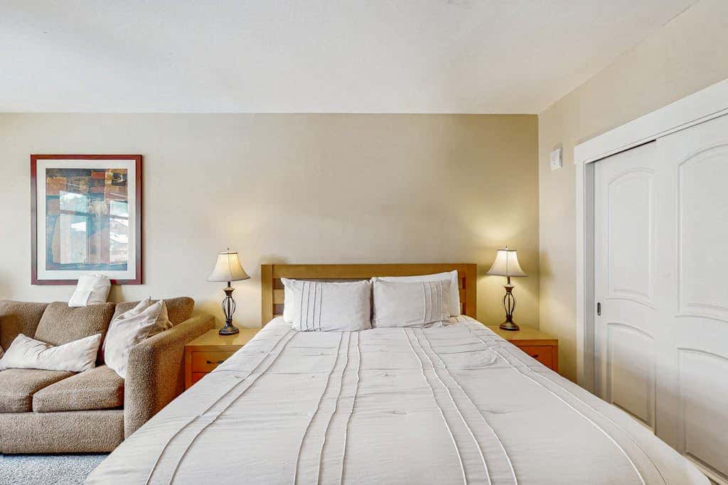 Founders Pointe Condo