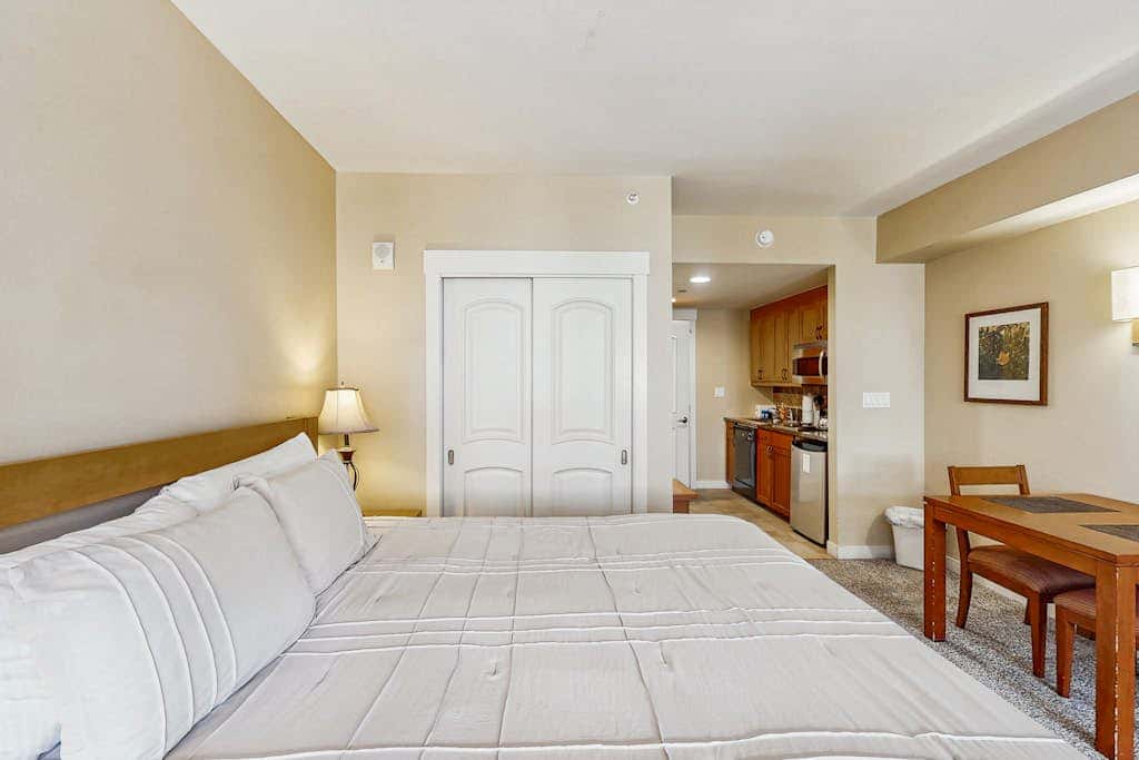 Founders Pointe Condo