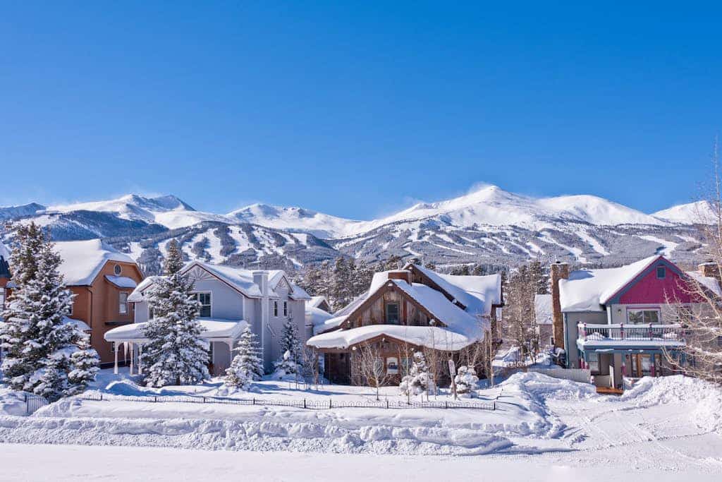 Convenient, walk-to-lifts retreat with heated indoor/outdoor pools & hot tubs