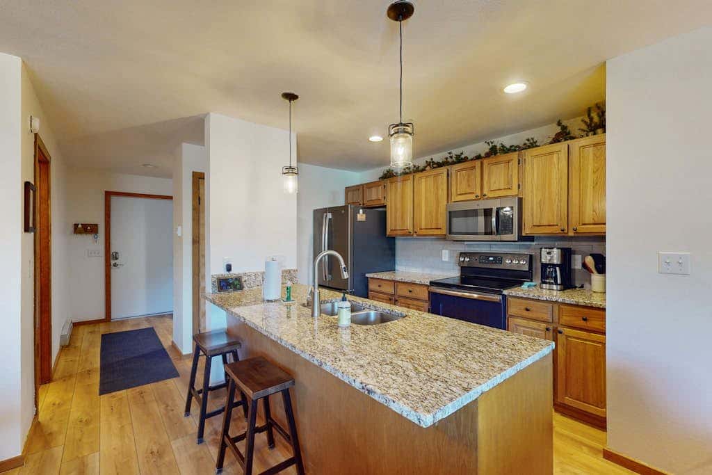 Marina Place 137