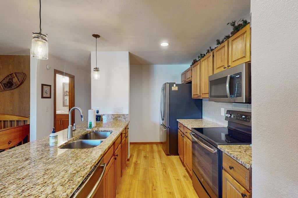 Marina Place 137