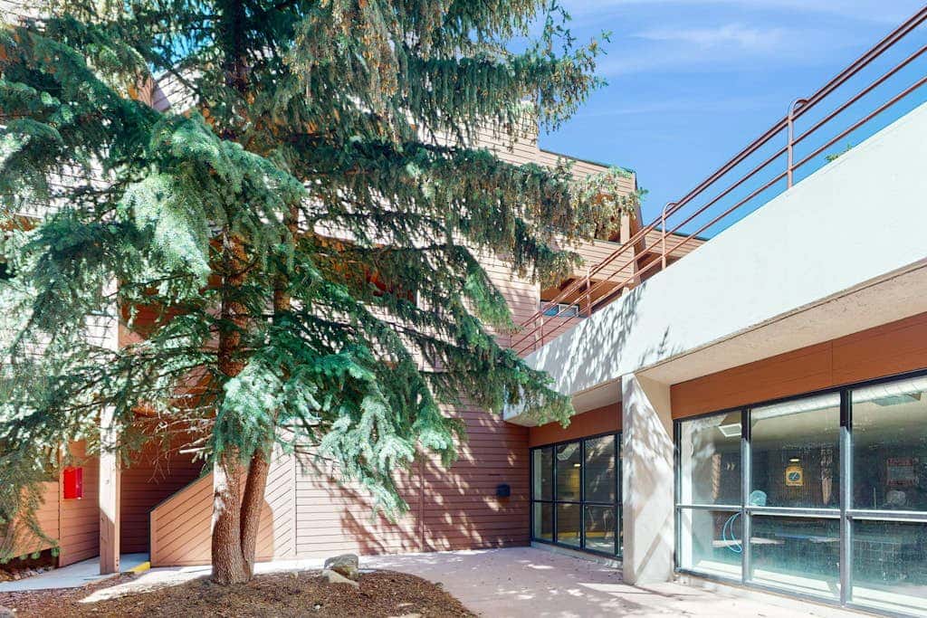 Marina Place 137