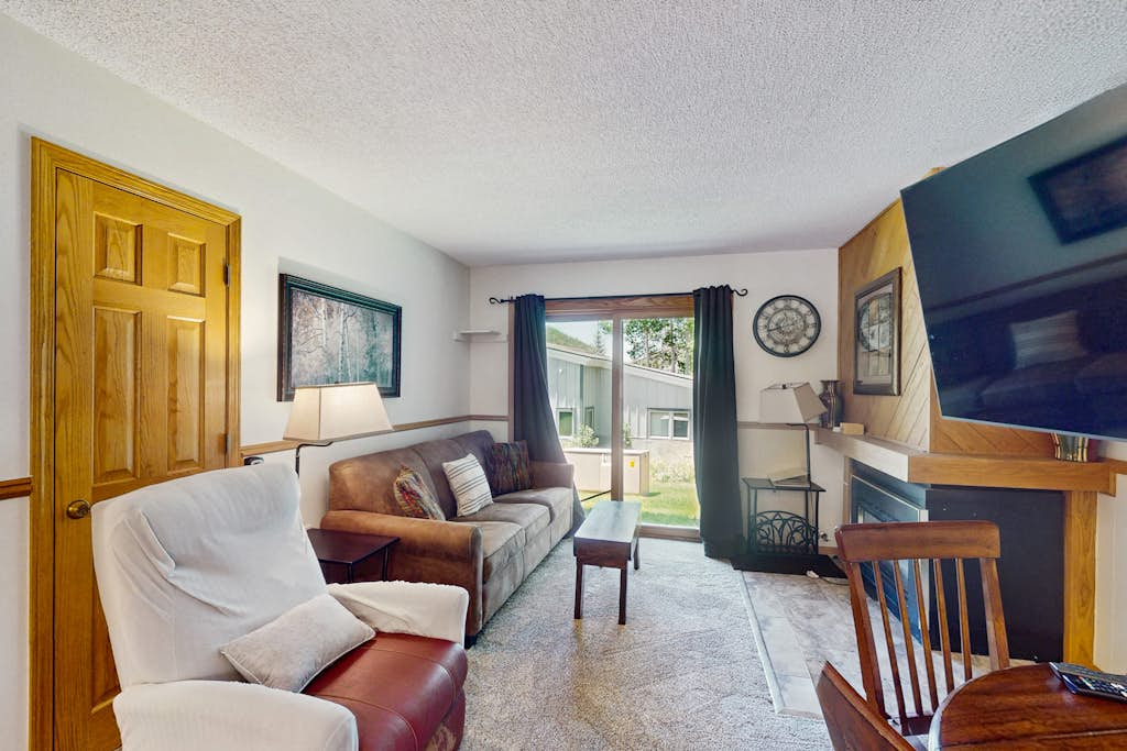 Snowdance Condominiums  A101
