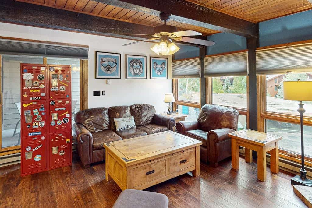 Updated condo with pool, hot tubs & washer/dryer - steps from Steamboat lift