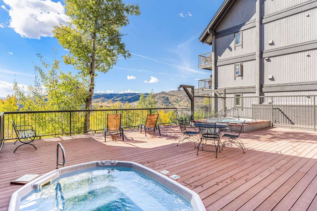 Steamboat Springs condo with great views, free shuttle, fireplace, & hot tubs