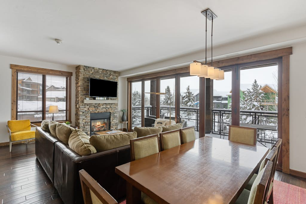 Trailhead Lodge 2102