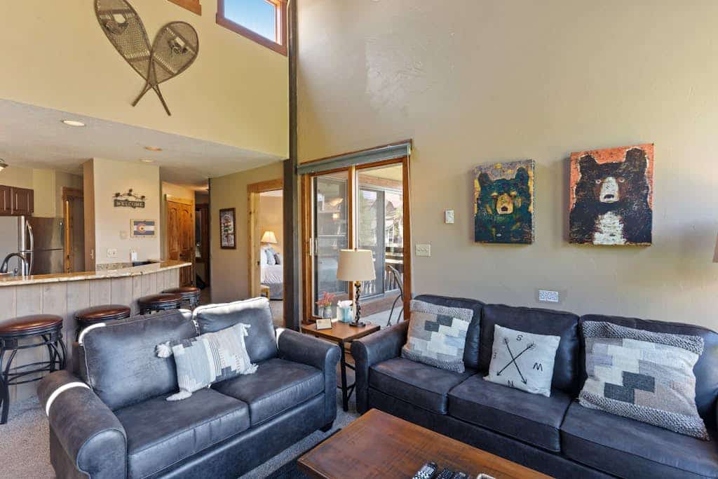 Upscale condo with balcony, pool, hot tubs, & fireplace - walk to lifts
