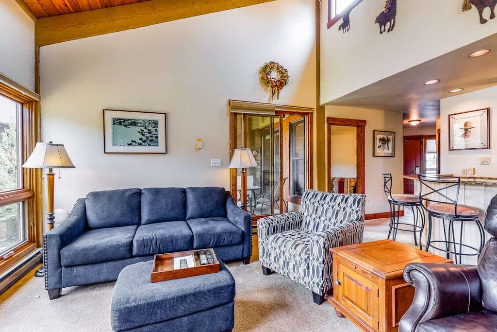 Luxurious mountain condo with pool, hot tubs & patio - near Steamboat ski lifts