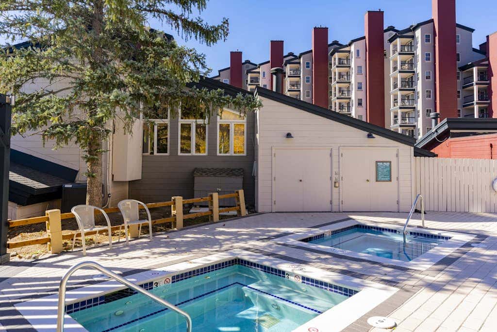 Torian Plum Plaza 207