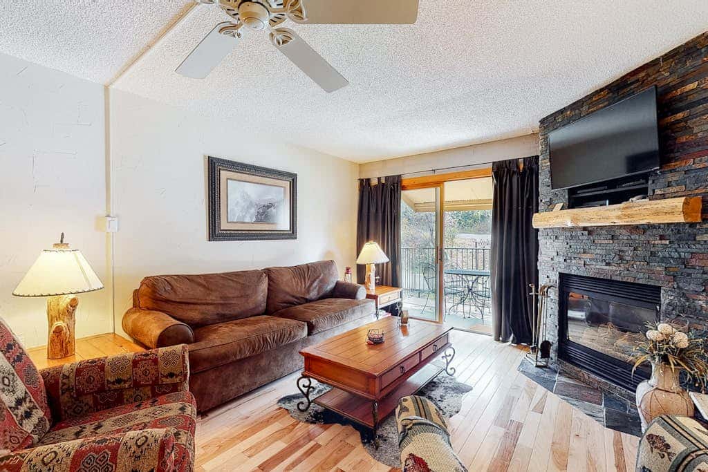 Ski Inn 335