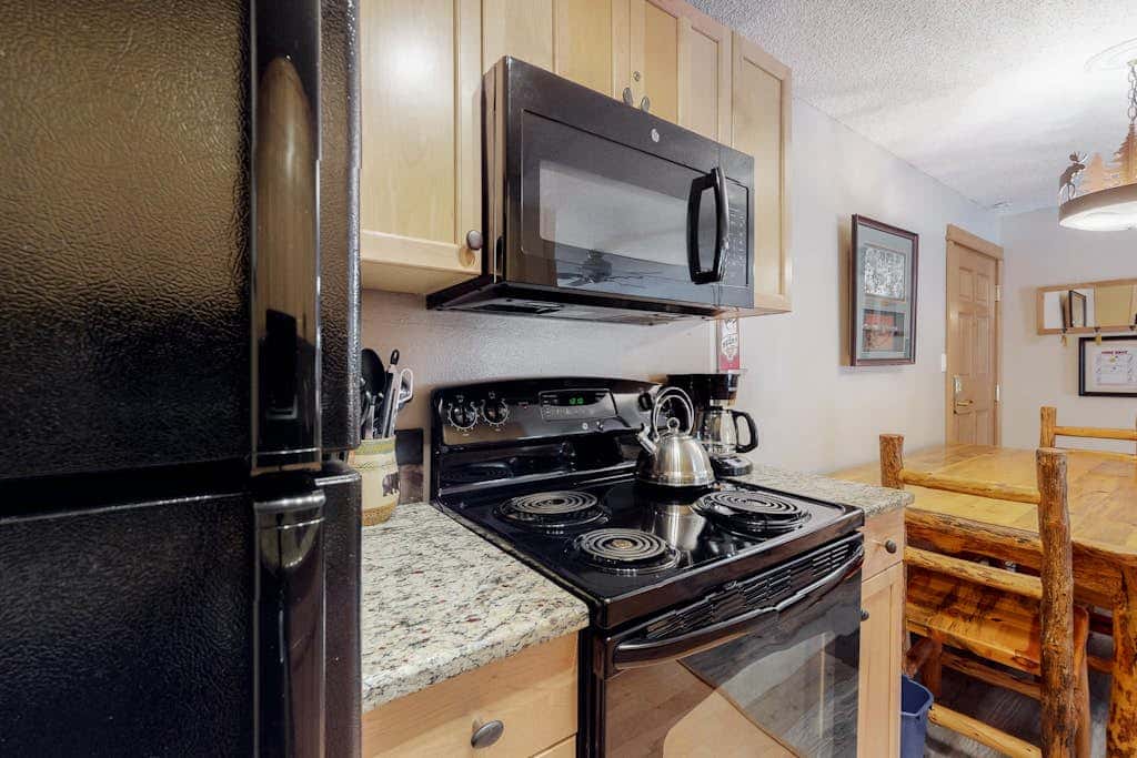 Ski Inn 335
