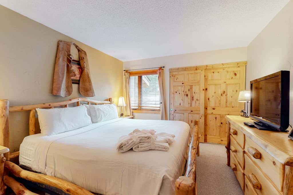 Ski Inn 335