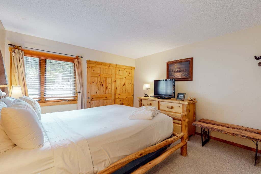 Ski Inn 335