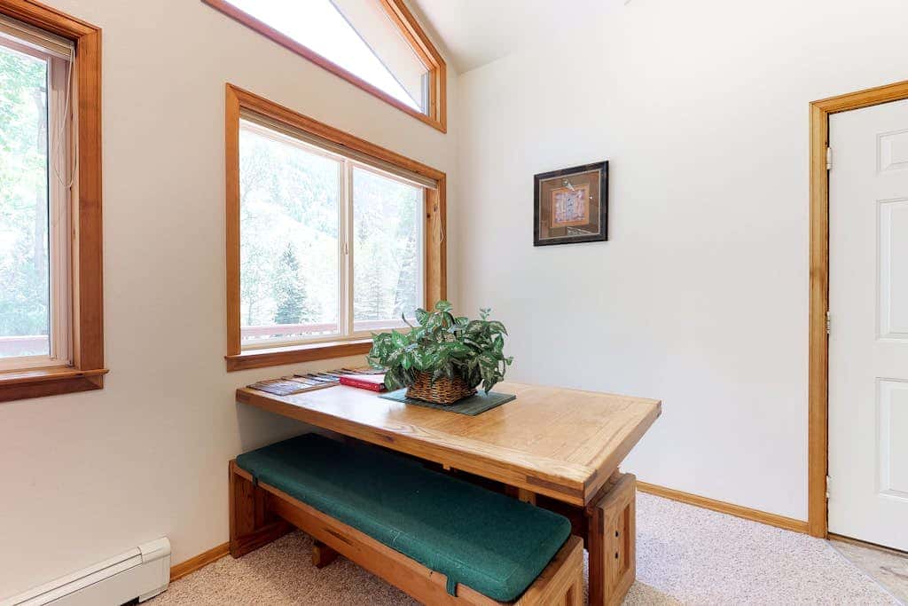 Three Sisters Peak Cabin at Filoha Meadows