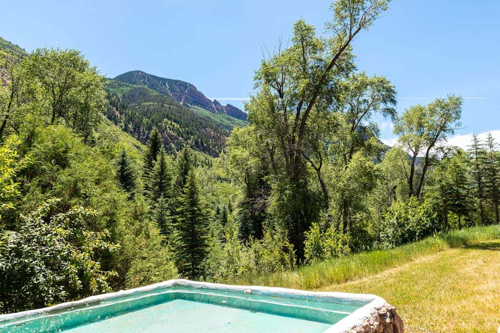 Three Sisters Peak Cabin at Filoha Meadows