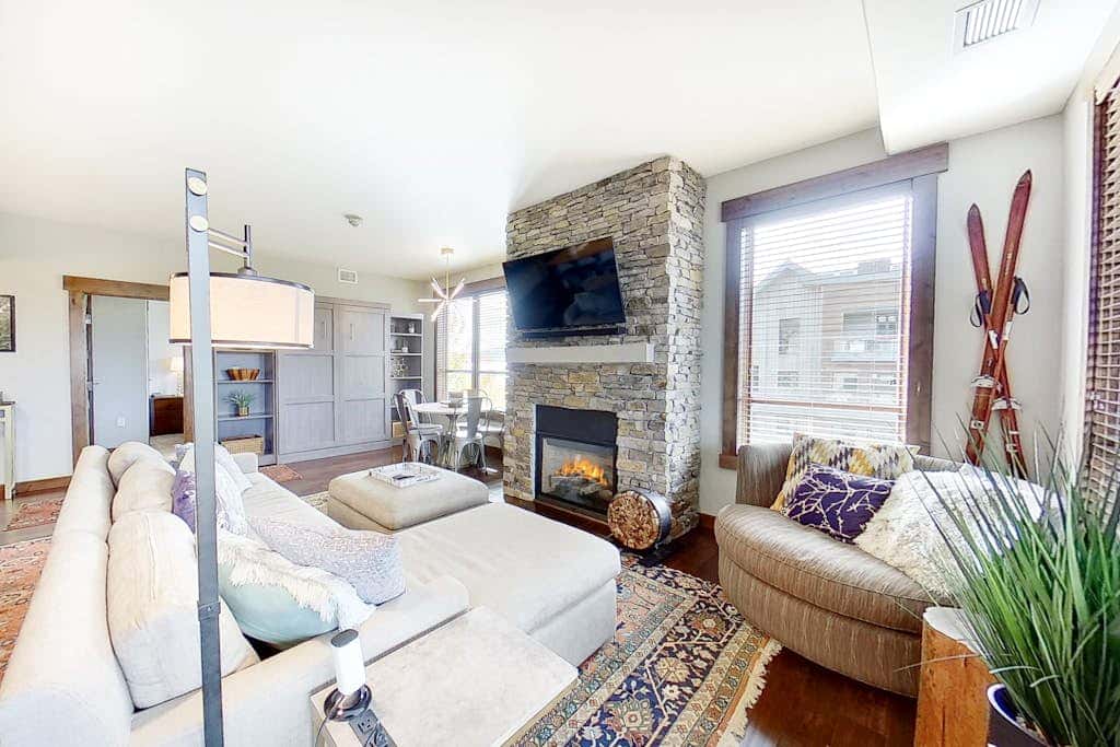 Trailhead Lodge 4114