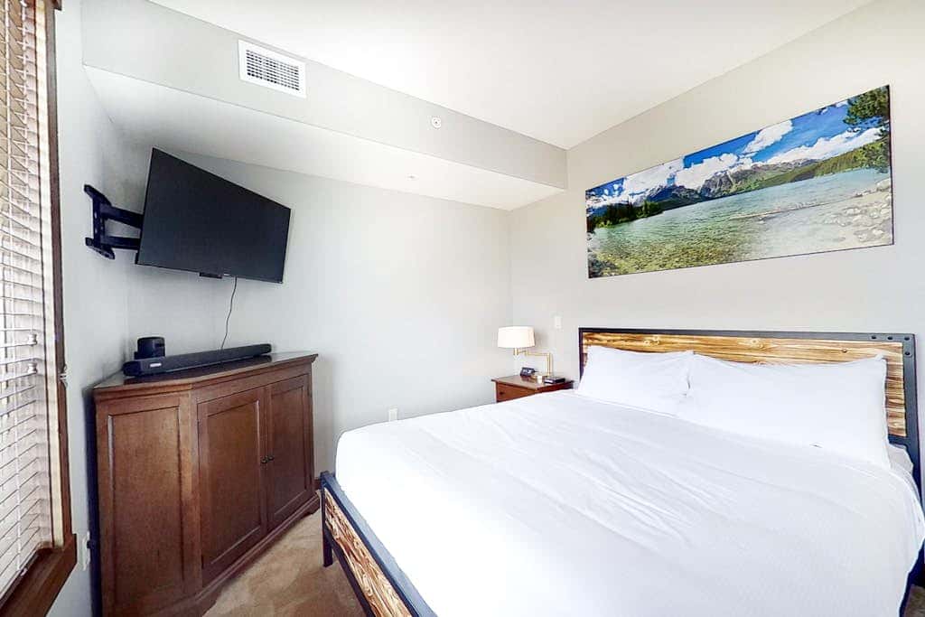 Trailhead Lodge 4114