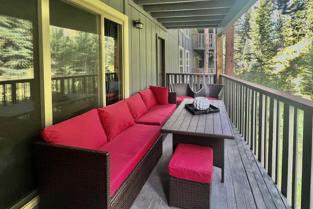 Lucky Adventure Lodge