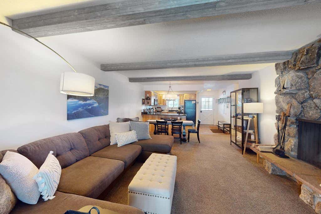 Lucky Adventure Lodge