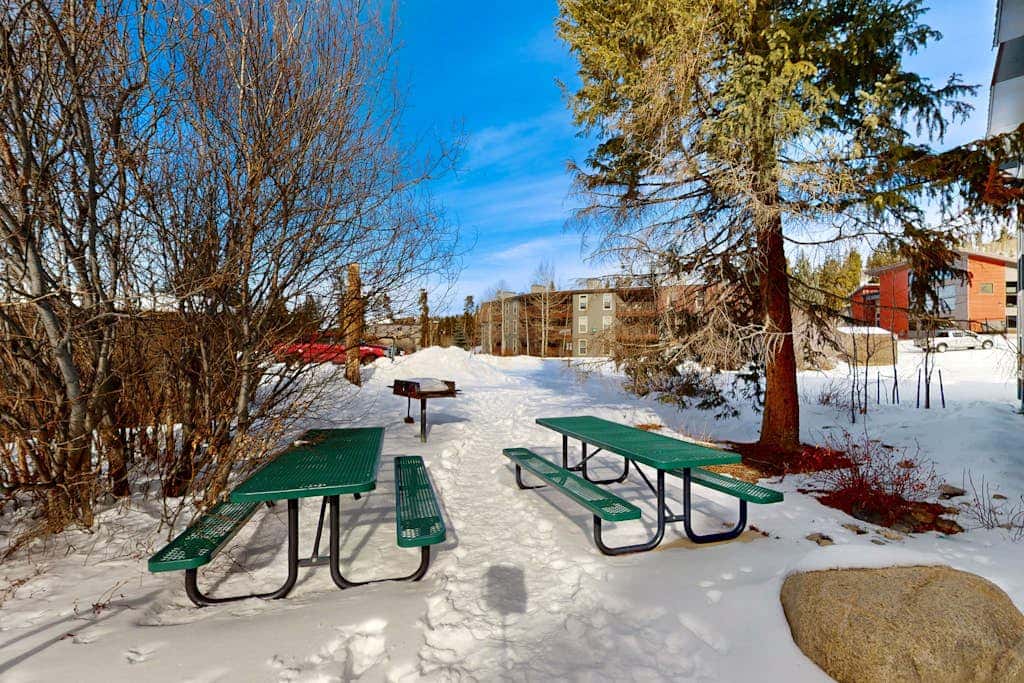 Lucky Adventure Lodge
