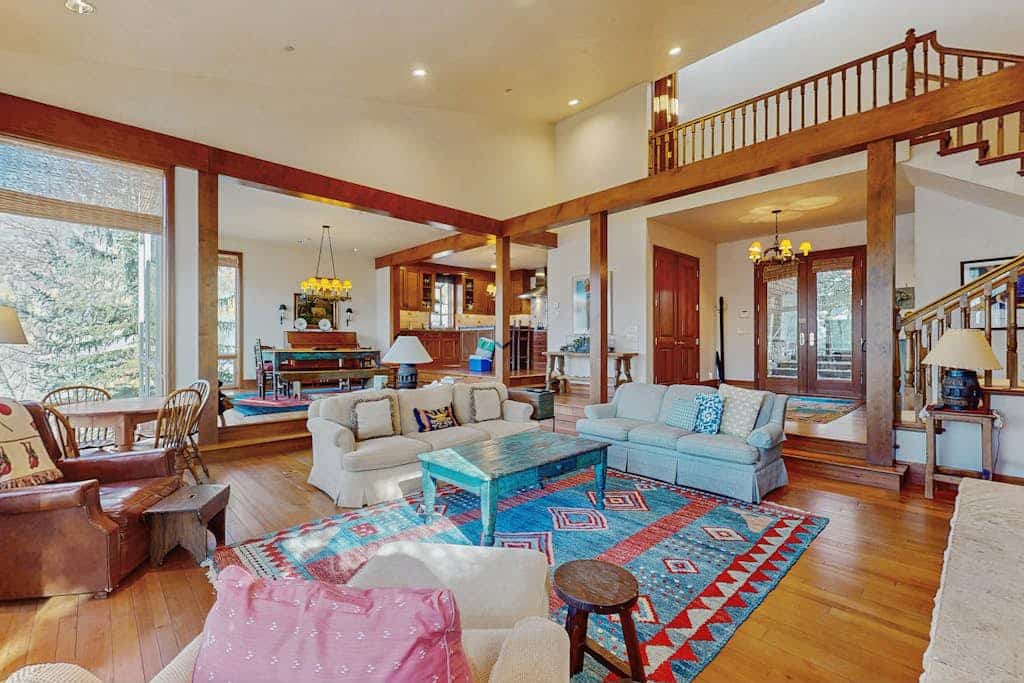 Aspen Meadows townhouse with three balconies, a mile to downtown Aspen