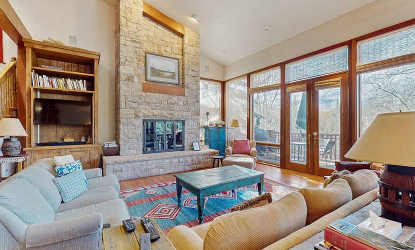 Aspen Meadows townhouse with three balconies, a mile to downtown Aspen