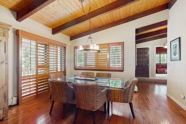 Fantastic Aspen Gem Near Downtown w/ Free WiFi, Large Deck & Skiing Nearby