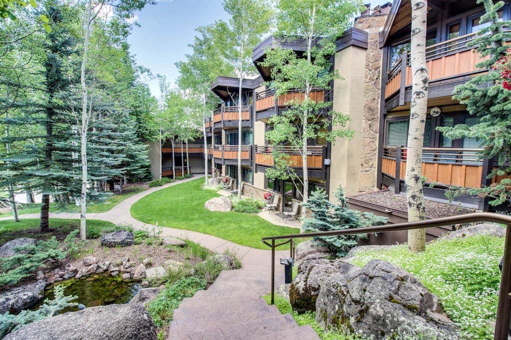 Cozy Slopeside Condo
