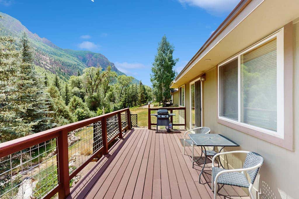 Elephant Mountain Cabin at Filoha Meadows