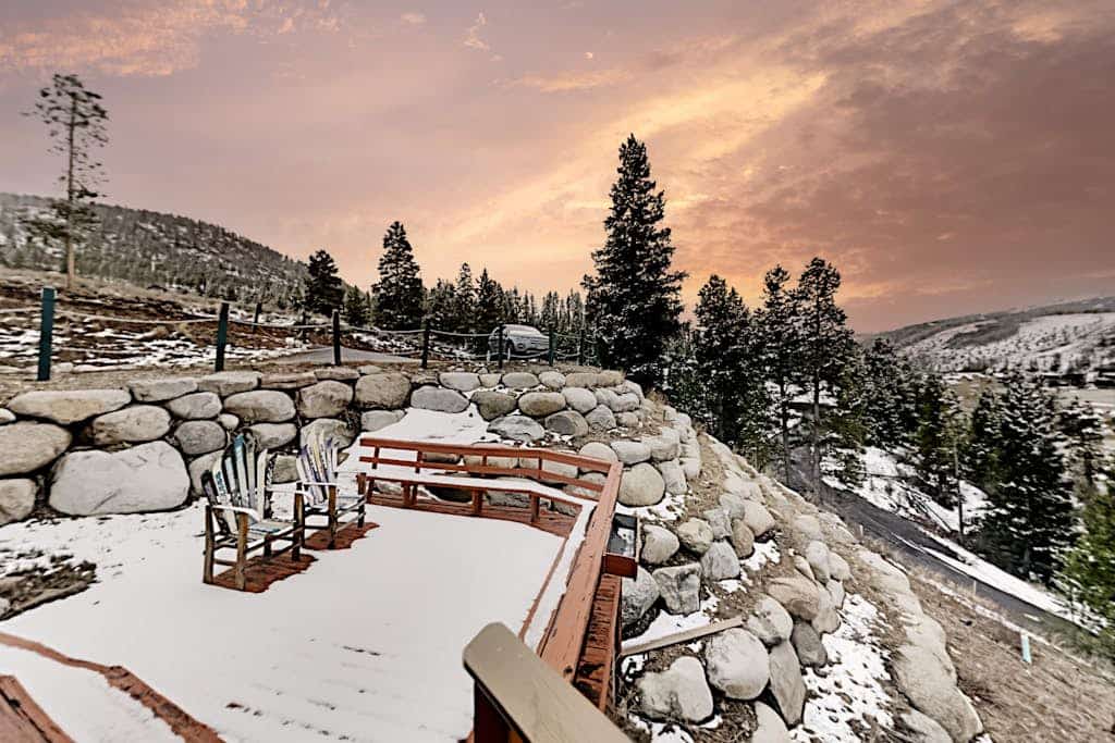 Nice 3BR home 5 minutes to gondola/downtown, amazing views