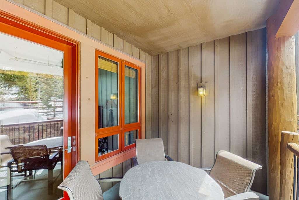 Luxury ski-in/ski-out condo near downtown Breckenridge with hot tub & pool