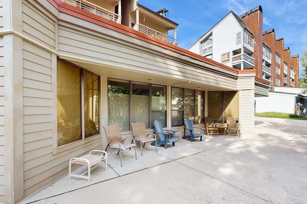 Ski Run Condominiums 203