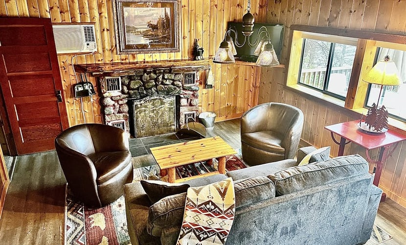 Waterfront cabin on Vallecito Lake with WiFi, large deck, & lake views