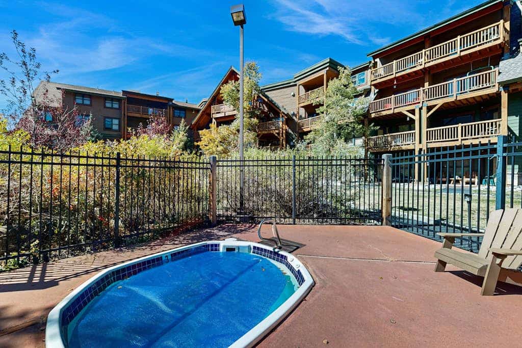 Mountain View Condo w/ Private Hot Tub, Deck & Fireplace