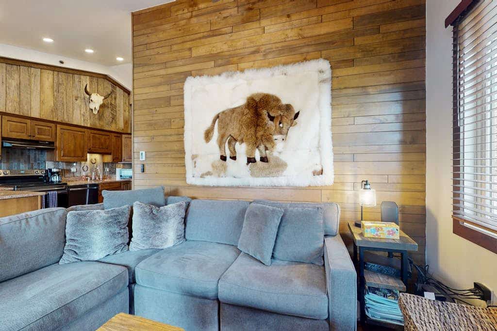 Walk to slopes with fireplace & on-site hot tub