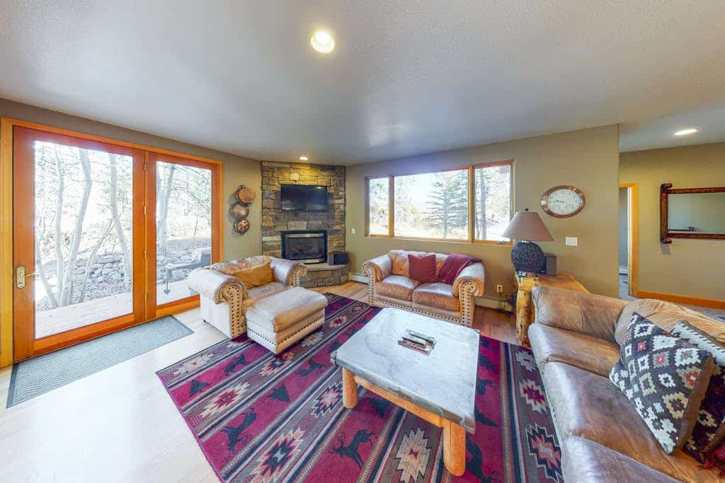 Large Lodge-Style Home Near Ski Resorts w/Private W/D - Dog Friendly