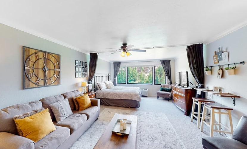 Condo in Durango with pools & hot tub