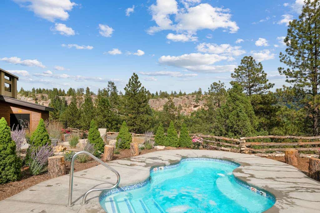 Condo in Durango with pools & hot tub