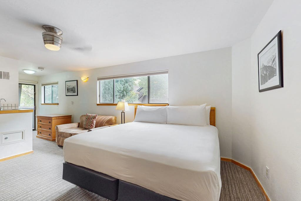 Aspen Mountain Lodge 211