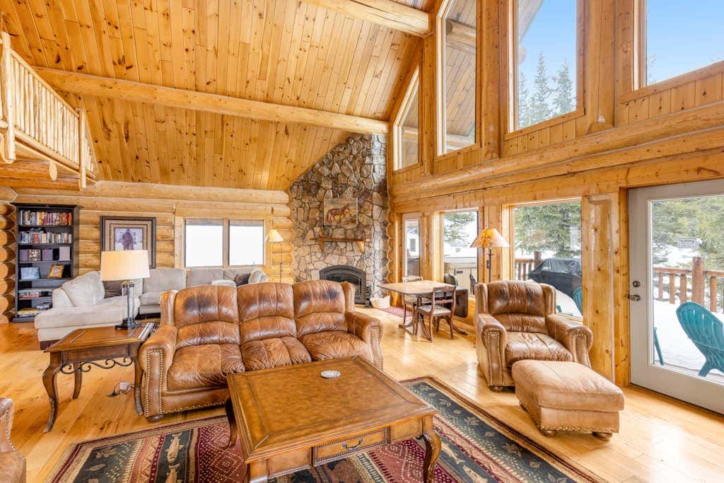 Shangri-La Mountain Retreat