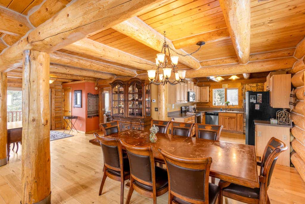 Shangri-La Mountain Retreat