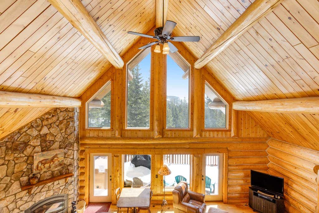Shangri-La Mountain Retreat