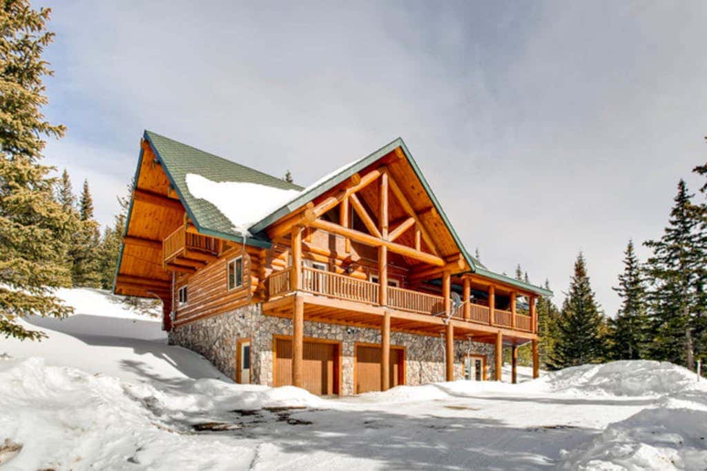Shangri-La Mountain Retreat