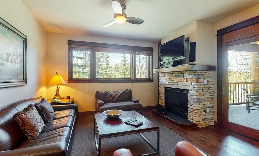 Wonderful mountain home with ski-in/ski-out access - shared resort amenities