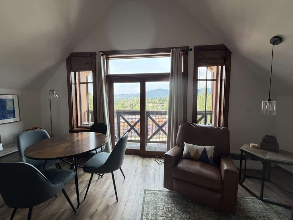 Downtown Breckenridge condo with hot tubs, pool & fireplace - walk to lifts