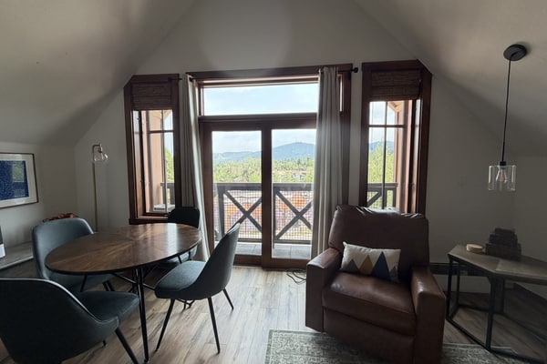 Downtown Breckenridge condo with hot tubs, pool & fireplace - walk to lifts
