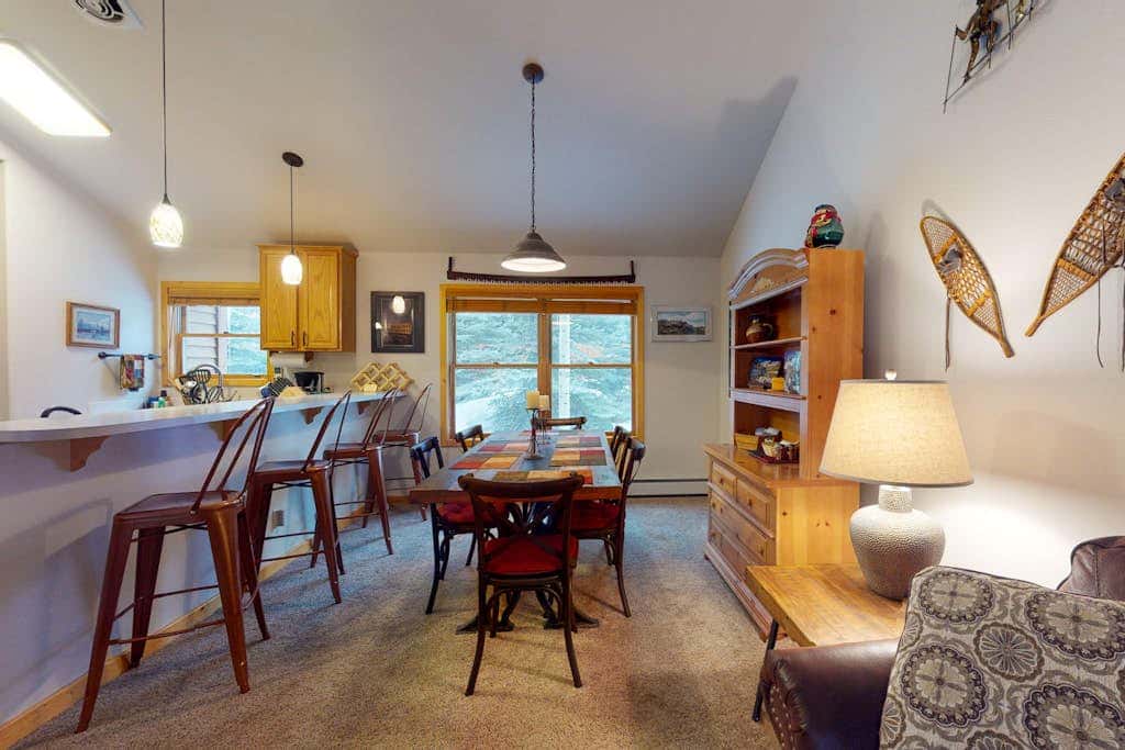 Snake River Village 16